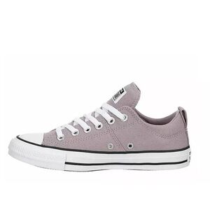 Converse Women’s size 8 beige BNWT